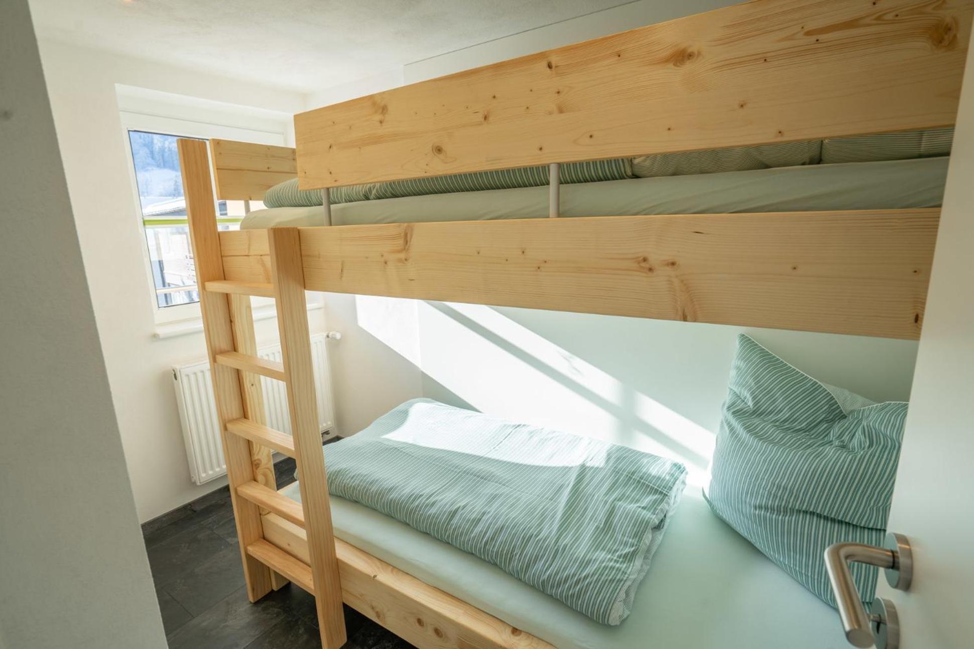 Fewo Schwarzwaldstern 2, Todtnau, 4 Schlafzimmer Buitenkant foto